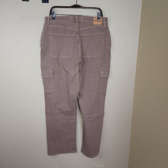 Hollister Ultra High-Rise Cargo Utility Dad Pant in Brown Size 14R - Picture 8 of 12